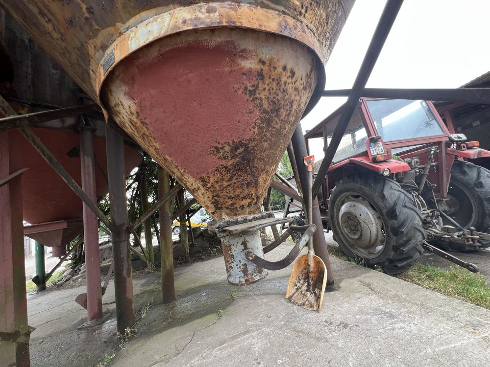 Silos / zbiornik na zborze cemenciak