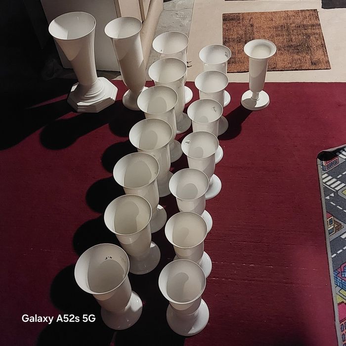 Sprzedam nowe i używane flakony na kwiaty