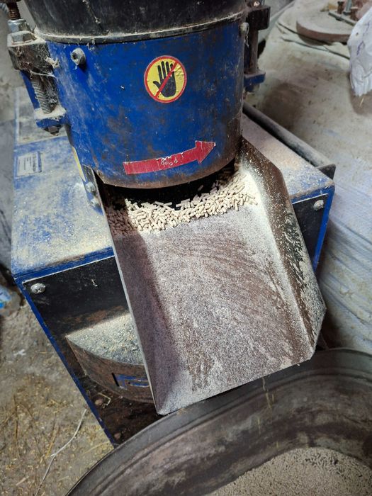 Продам гранулятор 250 7.5 клв