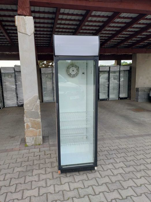 Lodówka/witryna chłodnicza 60 na 200 super stan