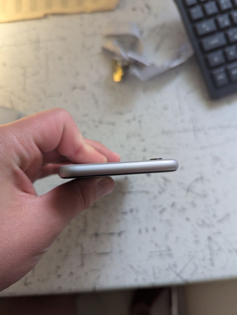iPhone 6s 32 Гб 100% акум