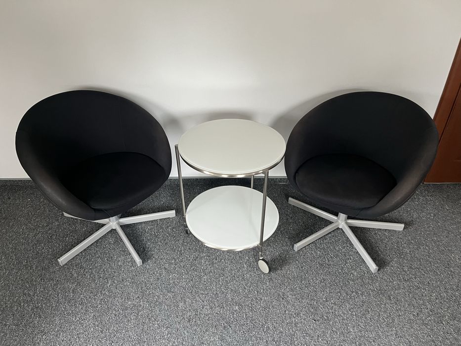 Stolik kawowy Ikea Strid + 2 krzesła