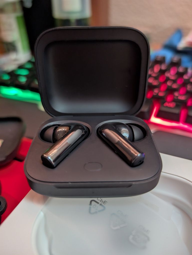 Наушники OnePlus buds 3
