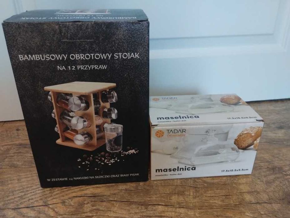 Bambusowy obrotowy stojak na 12 przypraw + szklana maselnica