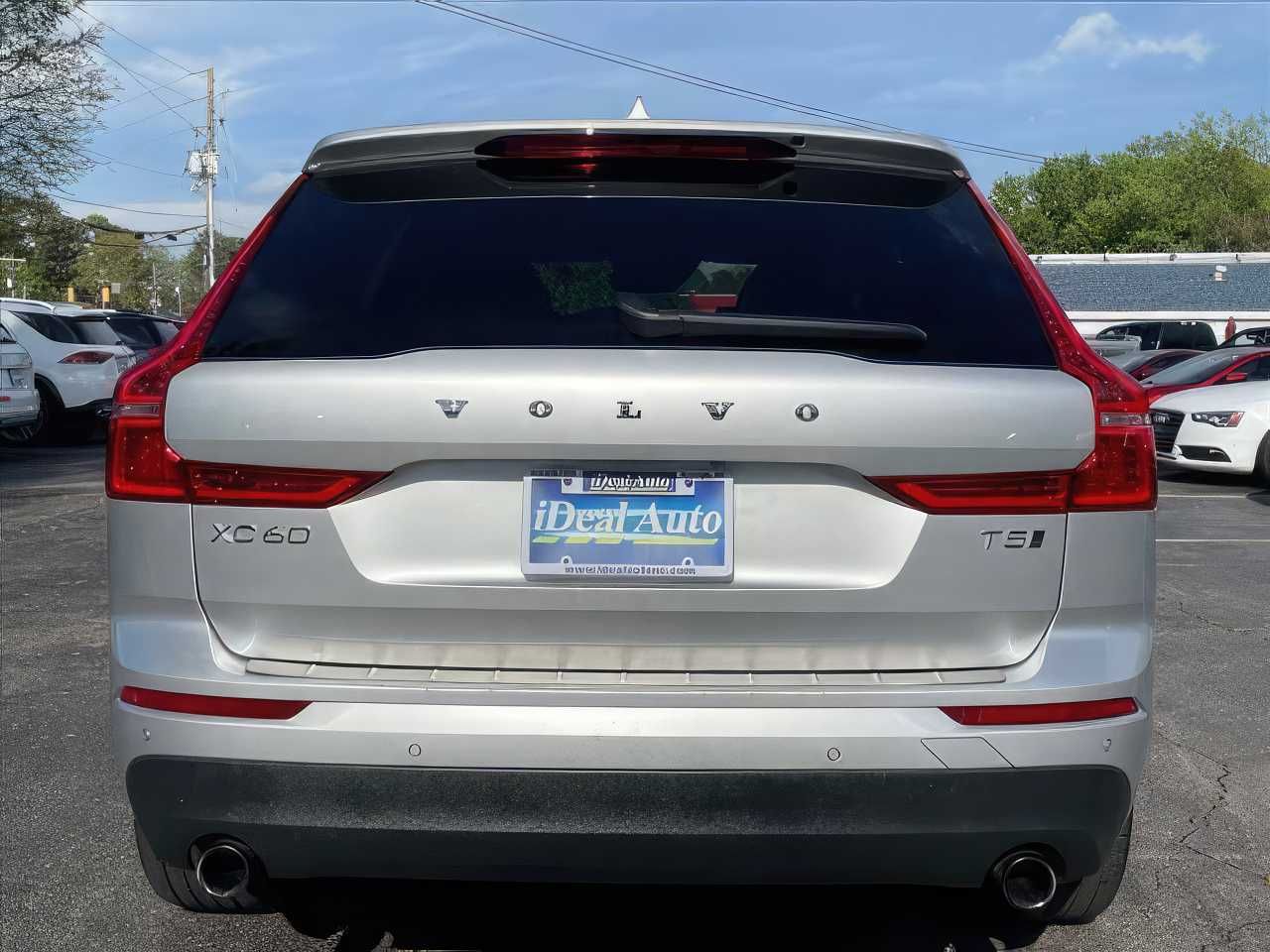 2018 Volvo XC60 T5 Momentum