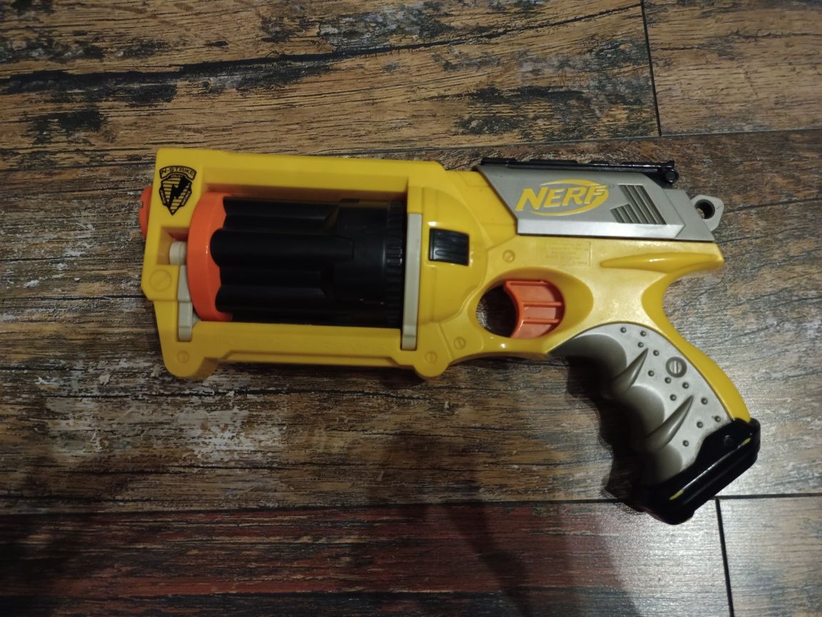 Nerf Maverick REV-6