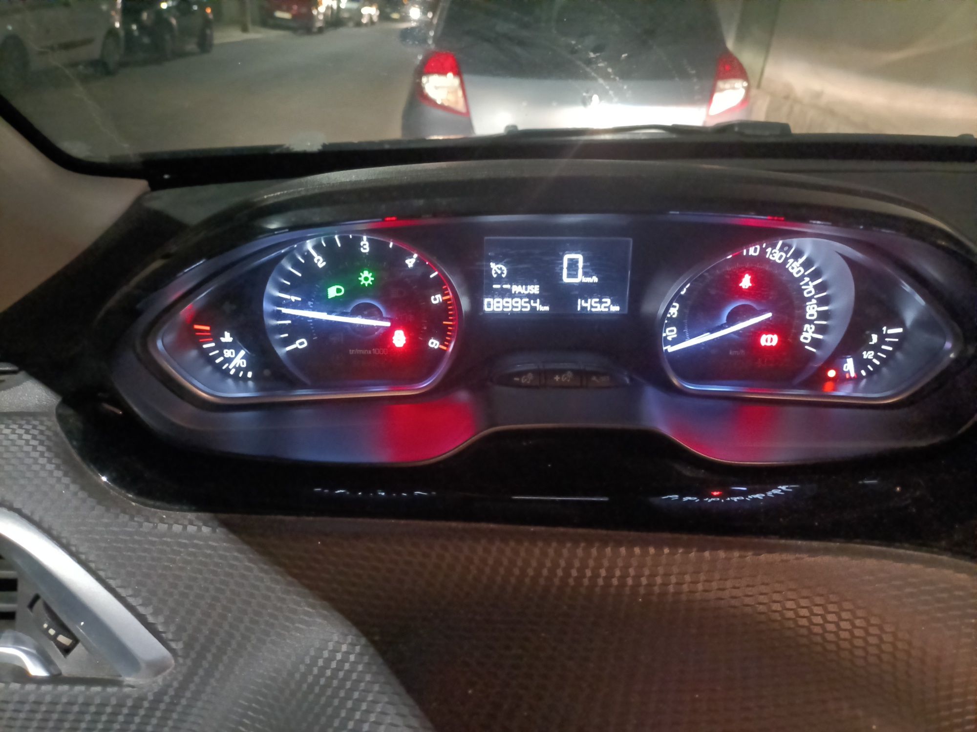 Peugeot  2008 style
