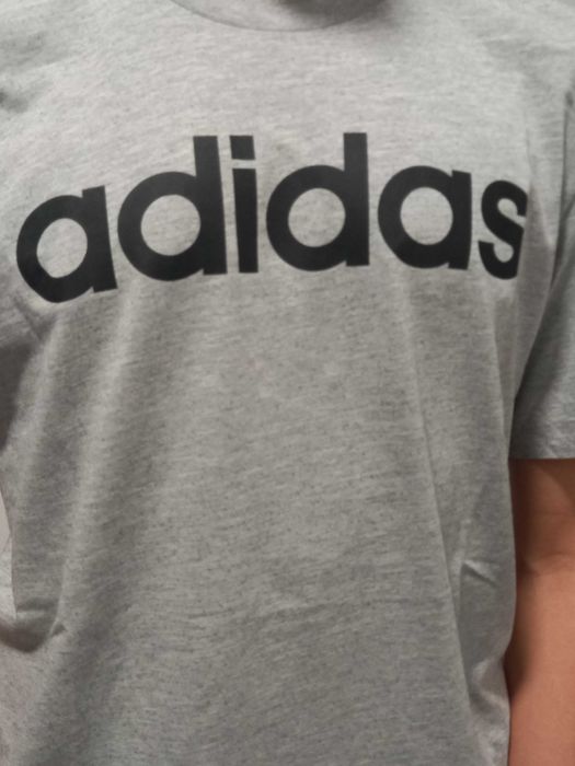 Tshirt Adidas tamanho M
