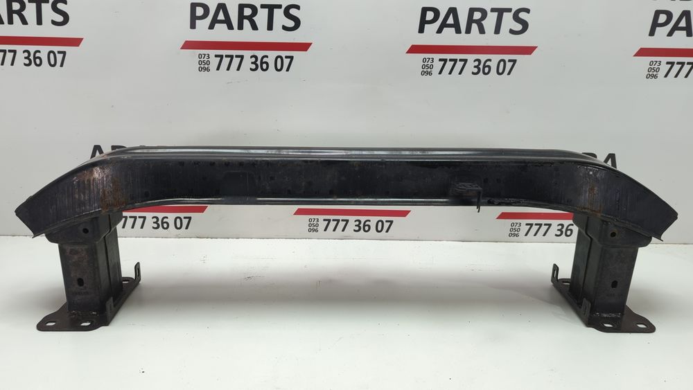 Усилитель переднего бампера. для Volkswagen Passat 2015-2022