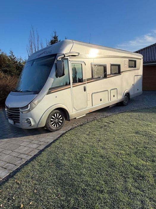 Carthago E-line  Camper carthago e-line Mercedes sprinter.