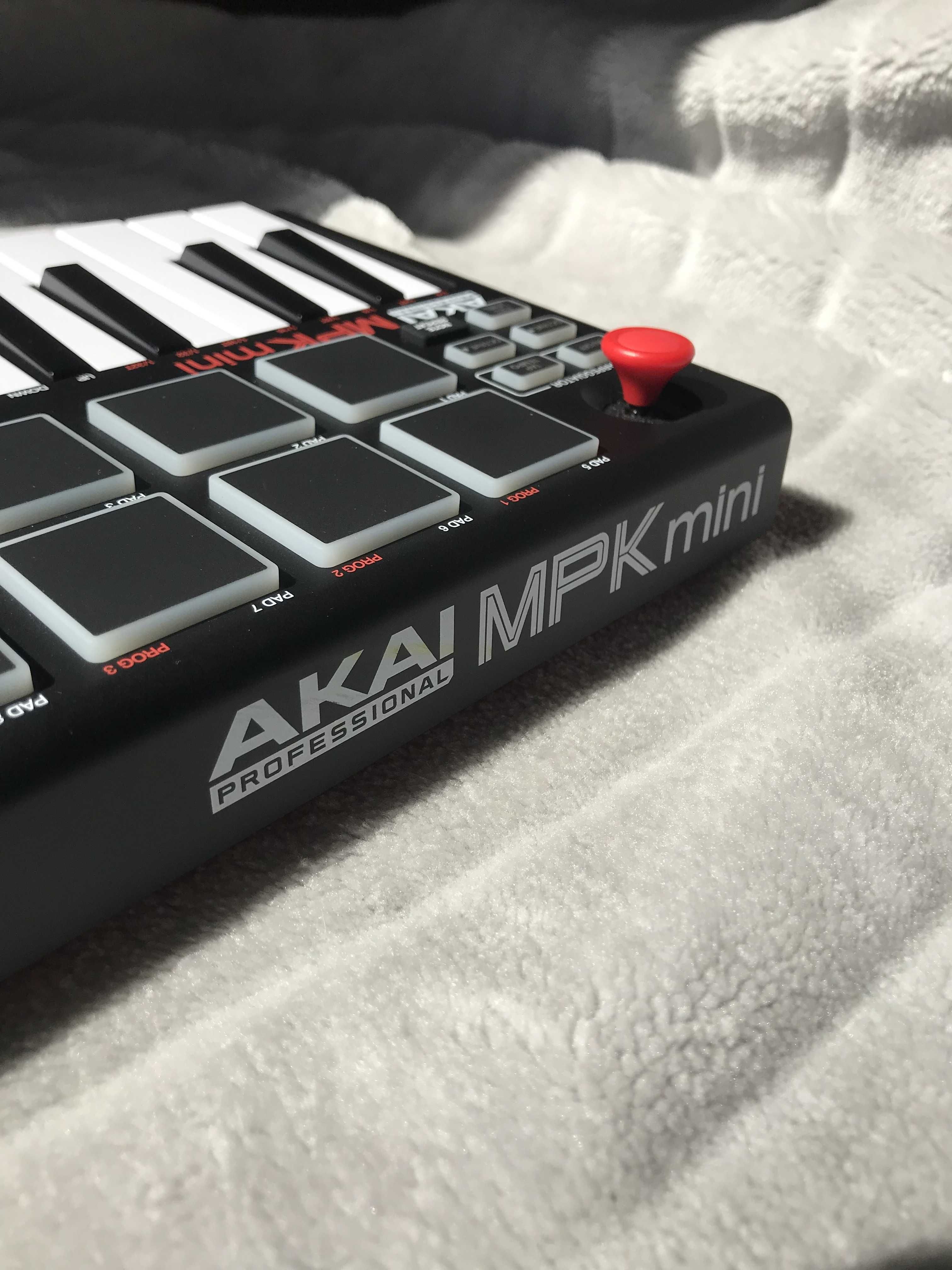 Teclado AKAI mini