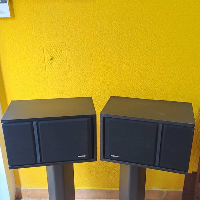 Colunas Bose 301 series III