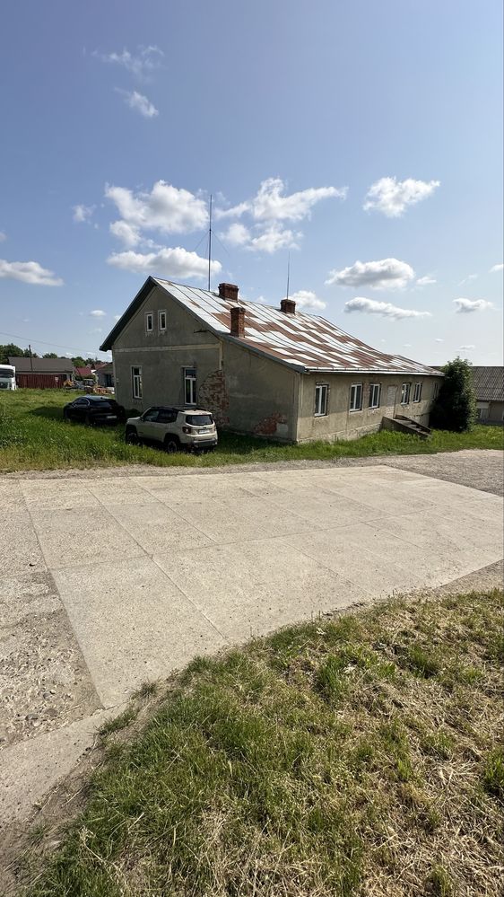 Продаж приміщення; Великий Кучурів; Чернівці; центр; фасад