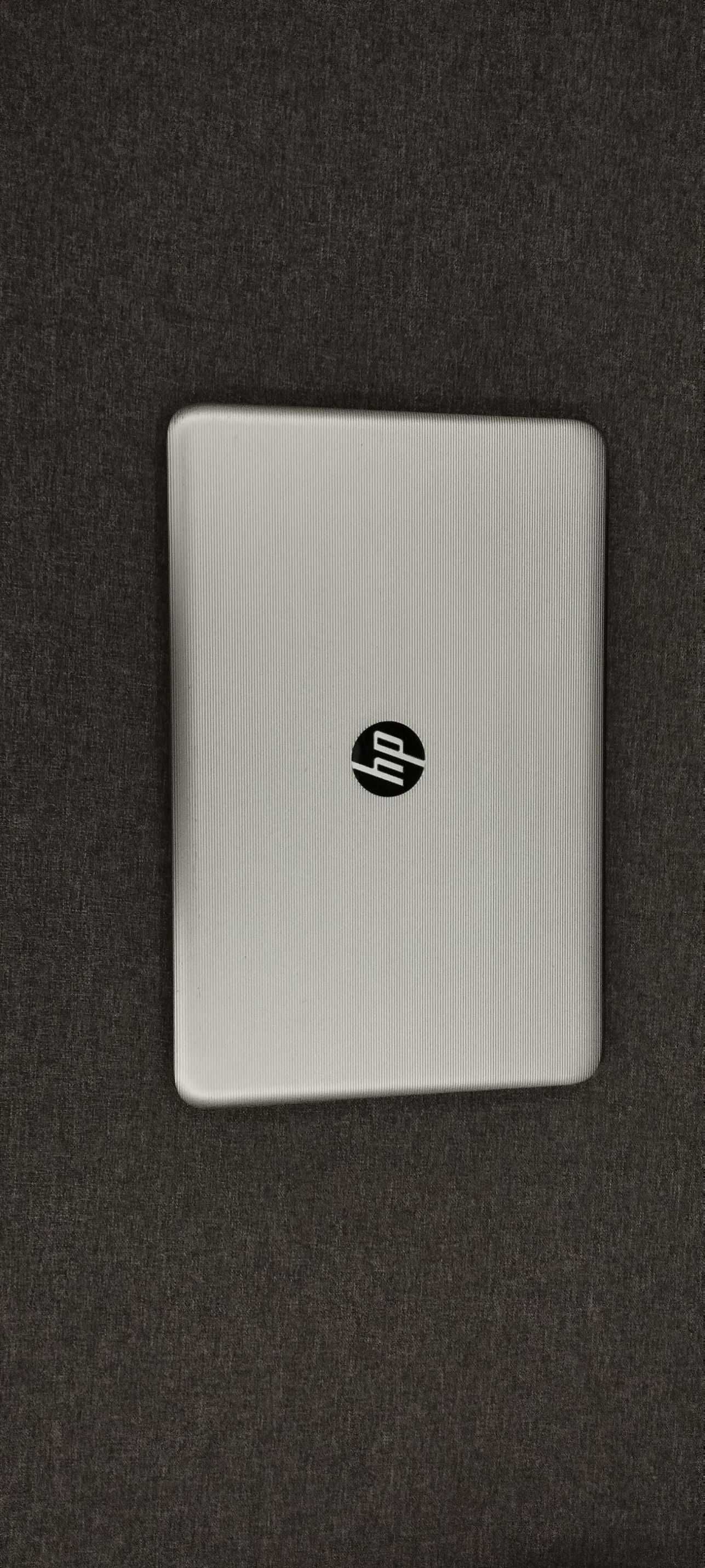 Laptop HP-15ay I7 | R7 M340 | 8GB RAM | SSD 240 GB