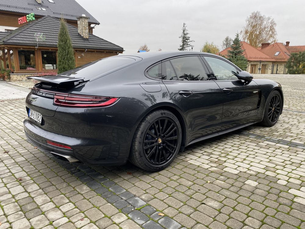 Wynajem Porsche Panamera 4 E-Hybrid 463 konie Full wyposażona !!!