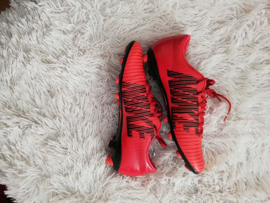 korki Nike Mercurial 39 czerwone korki Nike 39