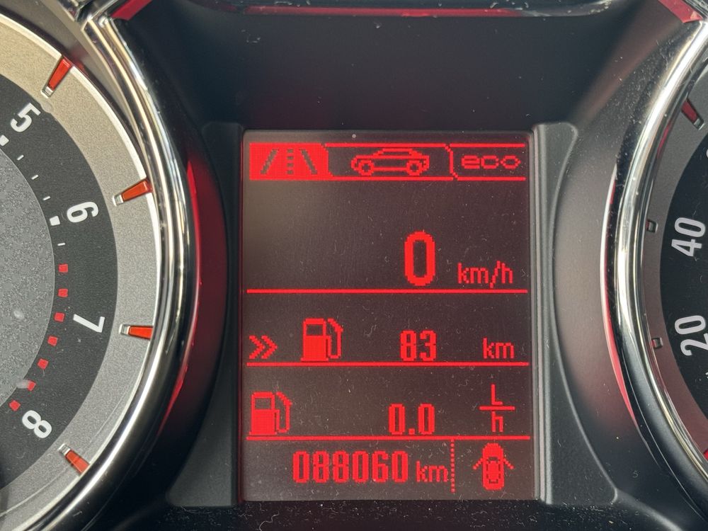 OPEL ADAM ROCKS 1.0 TURBO - Versão Rara com Teto de Abrir