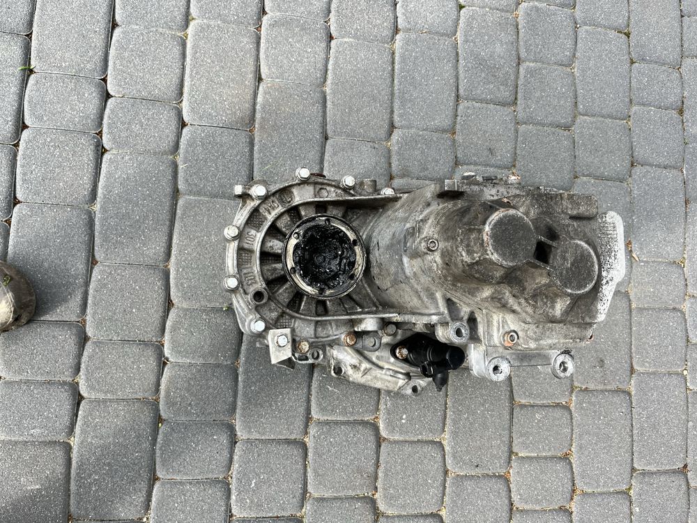 Skrzynia biegów manualna passat b7  1.6 tdi