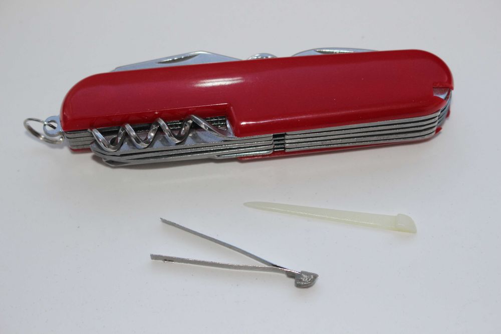 Кишеньковий ніж складний мультитул 11в1 ножиці, викрутак, пила, штопор