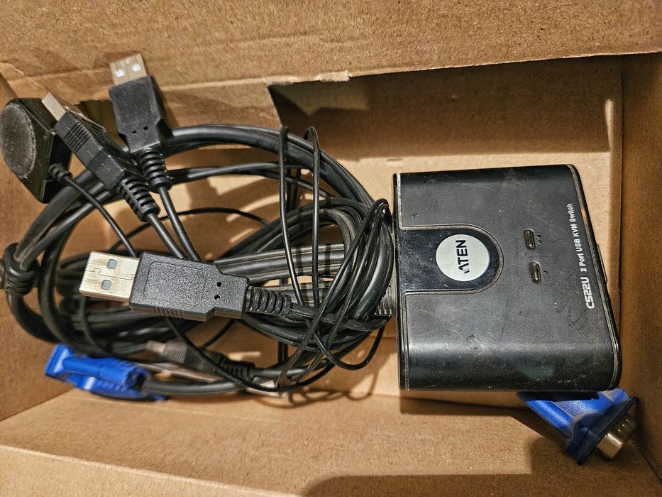 KVM Aten C522U Rozdzielacz klawitura myszka KVM ATEN C522U 2 Port USB