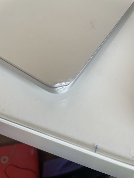 Macbook Pro touchbar 2017 bateria 182 cykle bez ICLOUD i5 8GB