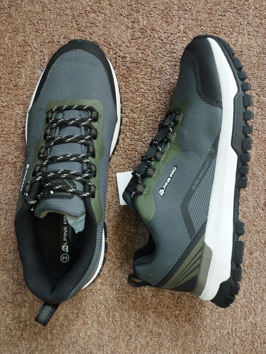 Р.41-46.Непромокаючі термокросівки Alpine Pro Bacas