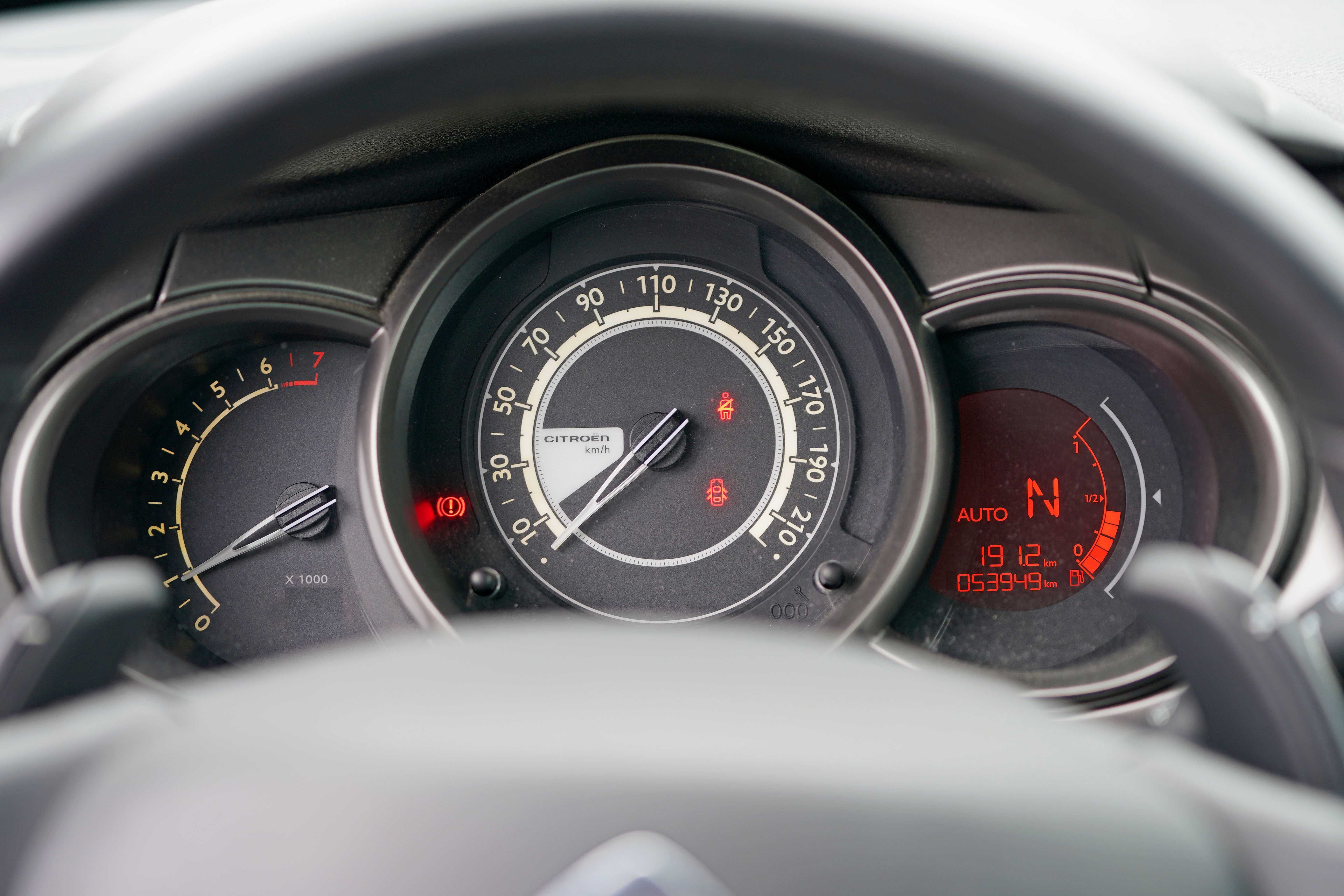 Citroën C3 1.2 PureTech 2014 – Automático – 53.000 km