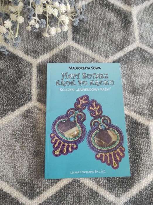 Haft sutasz krok po kroku kczyki lawendowy krem, Małgorzata Sowa