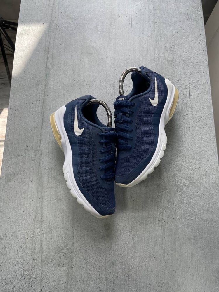 Оригінальні кросівки Nike
