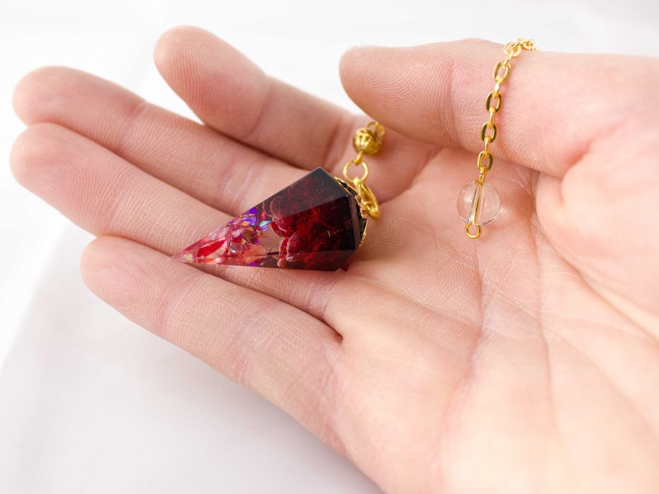 Piękne Wahadełko Wahadło Orgonit Czerwona Glazura Kryształowa Pajetki