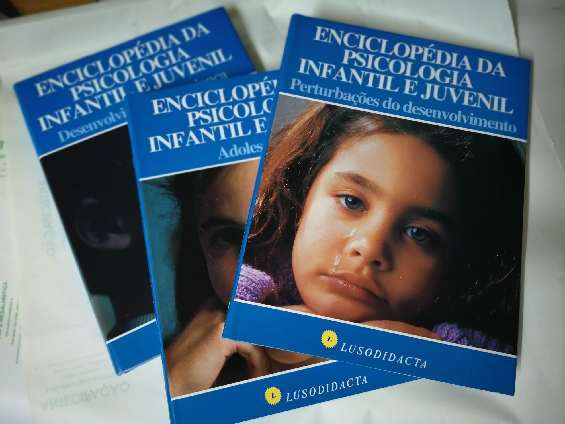 Enciclopédia da Psicologia infantil e juvenil - 3 volumes