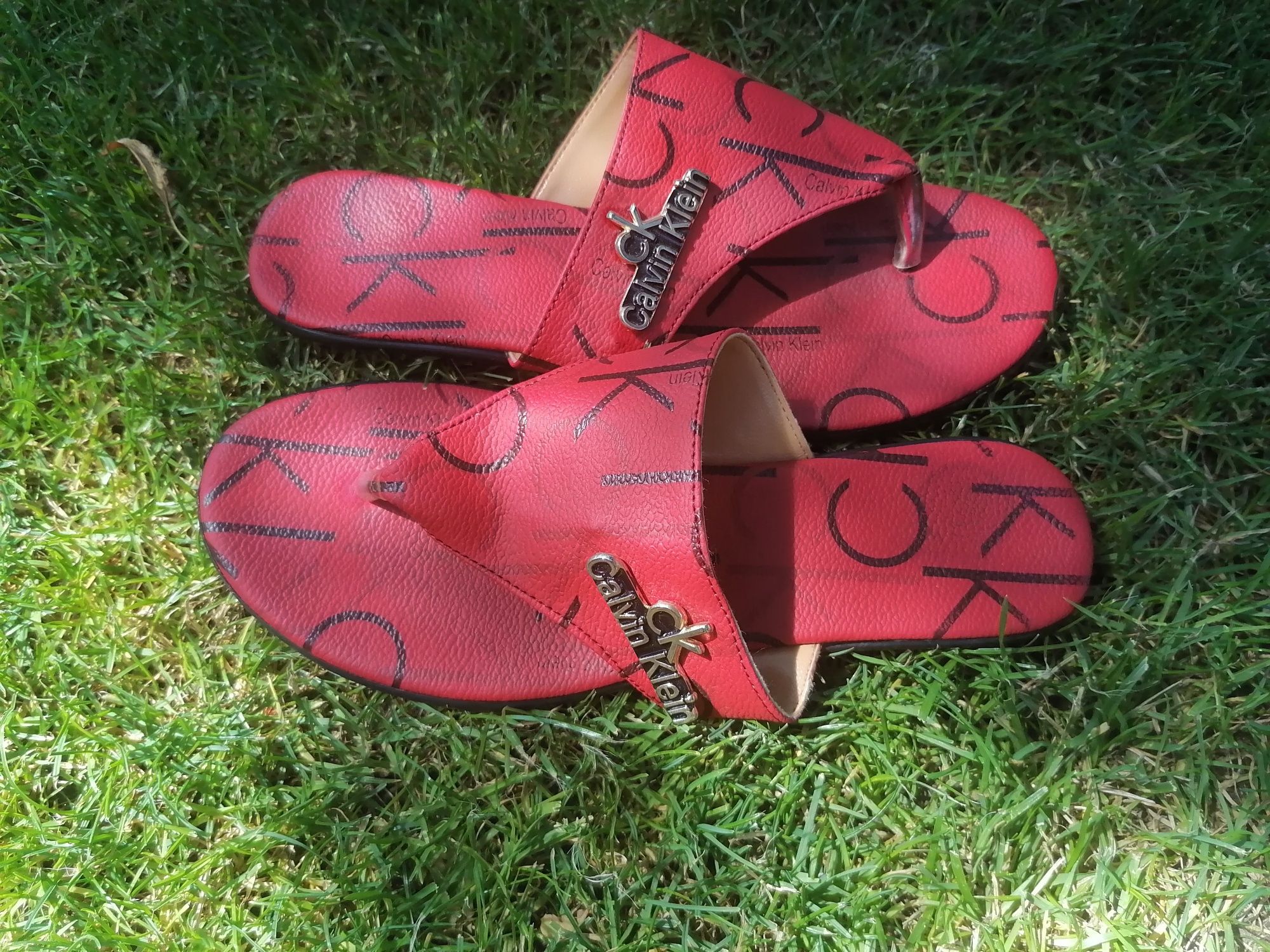 Klapeczki klapki buty Calvin Klein czerwone żywy kolor śliczne 37