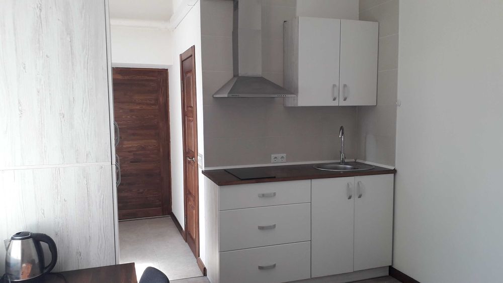 Центр. Район Панкрат-го моста сдам гостиничний номер с удобствами