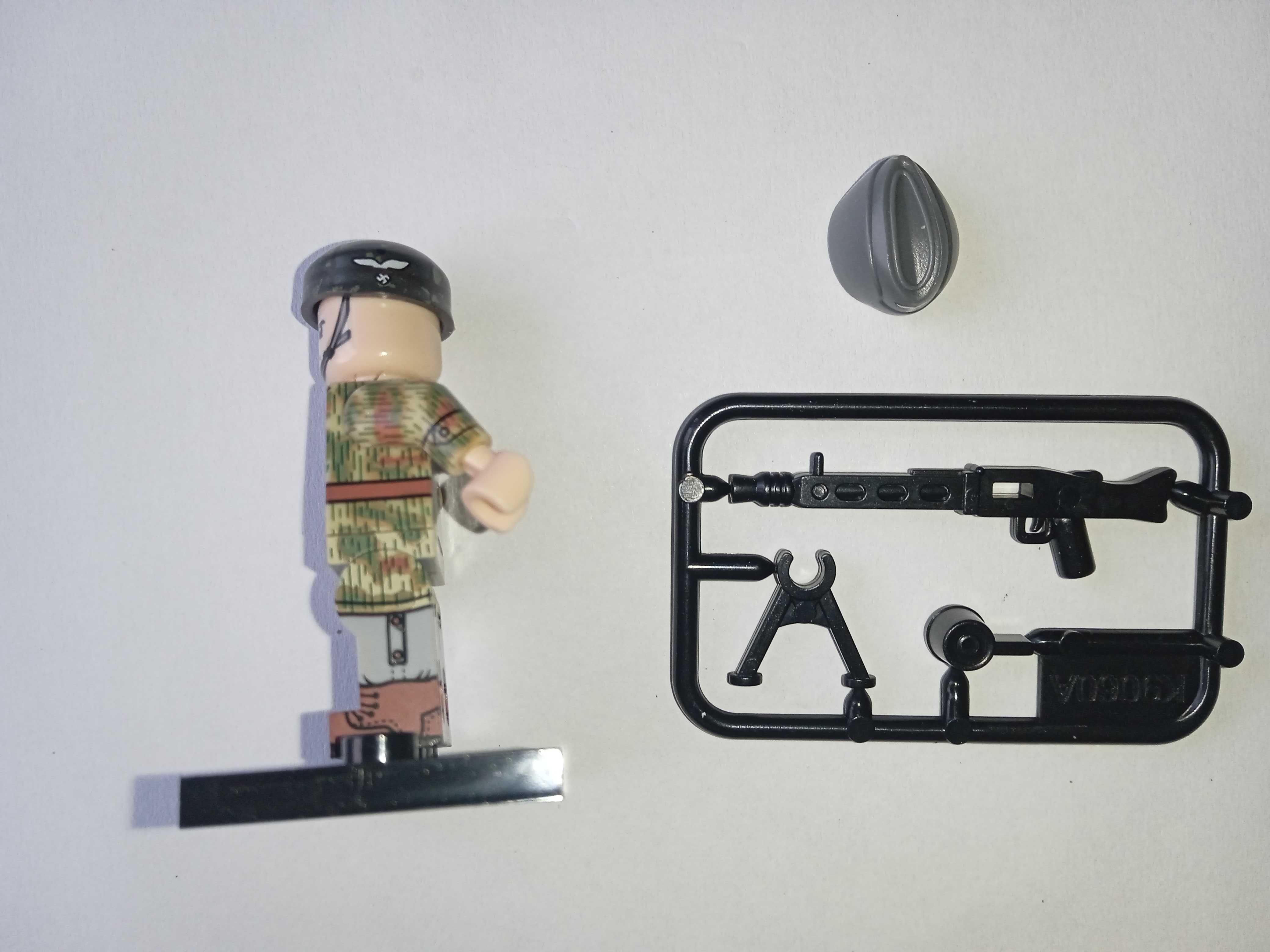 Figurka żołnierza niemieckiego z br. 4 strony nadruk WW2 komp. z Lego