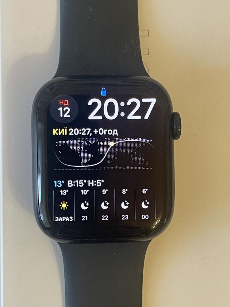 Продам Apple Watch 7 45mm,