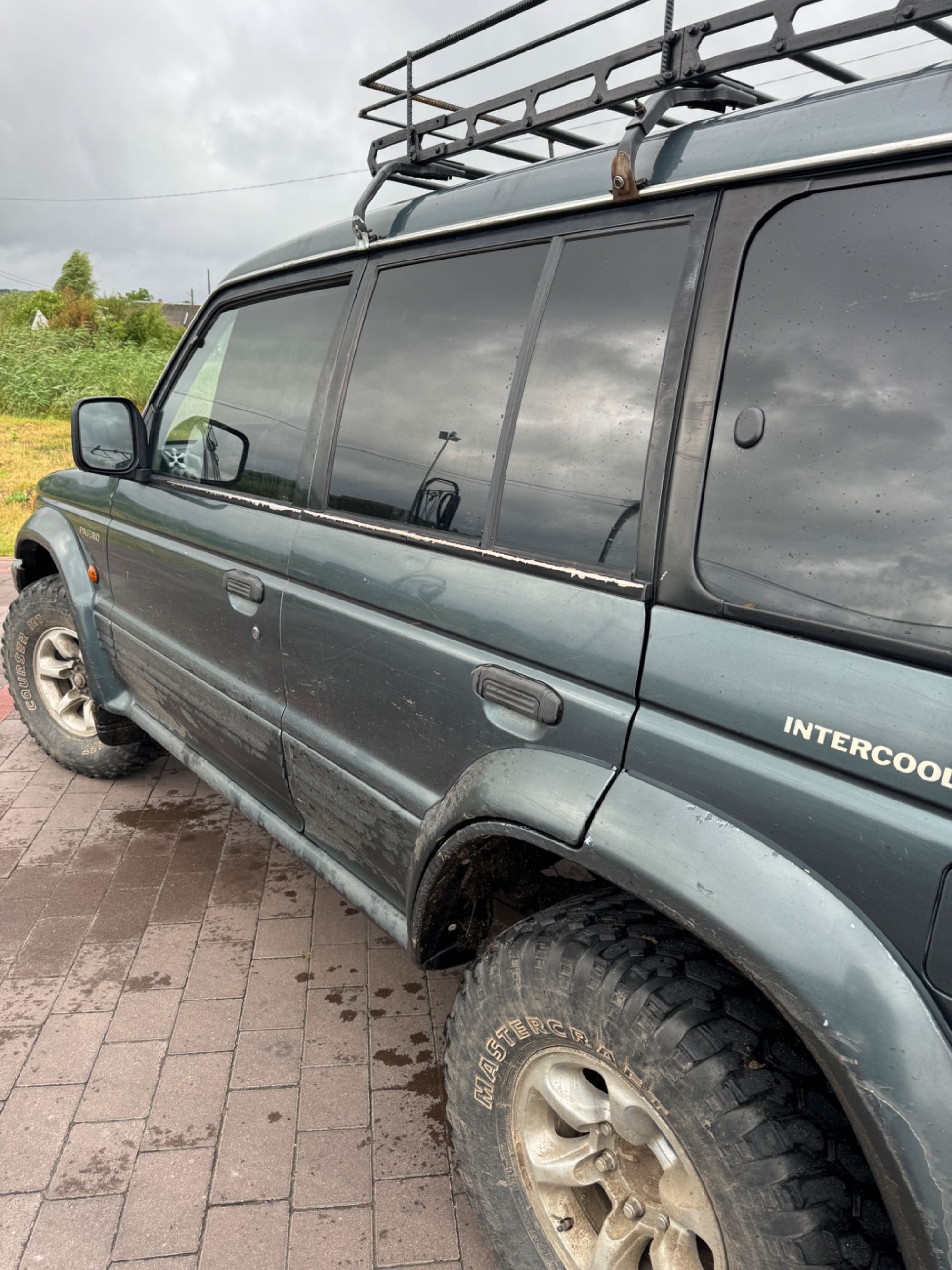 Mitsubishi Pajero 2