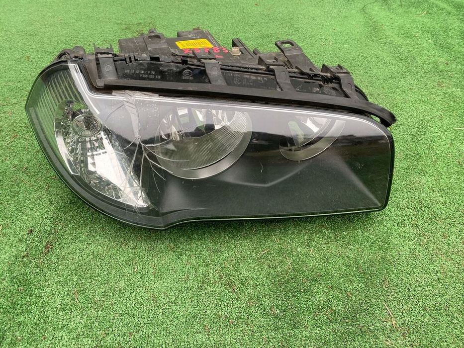 lampa przód prawa bmw x3 e83 uszkodzona