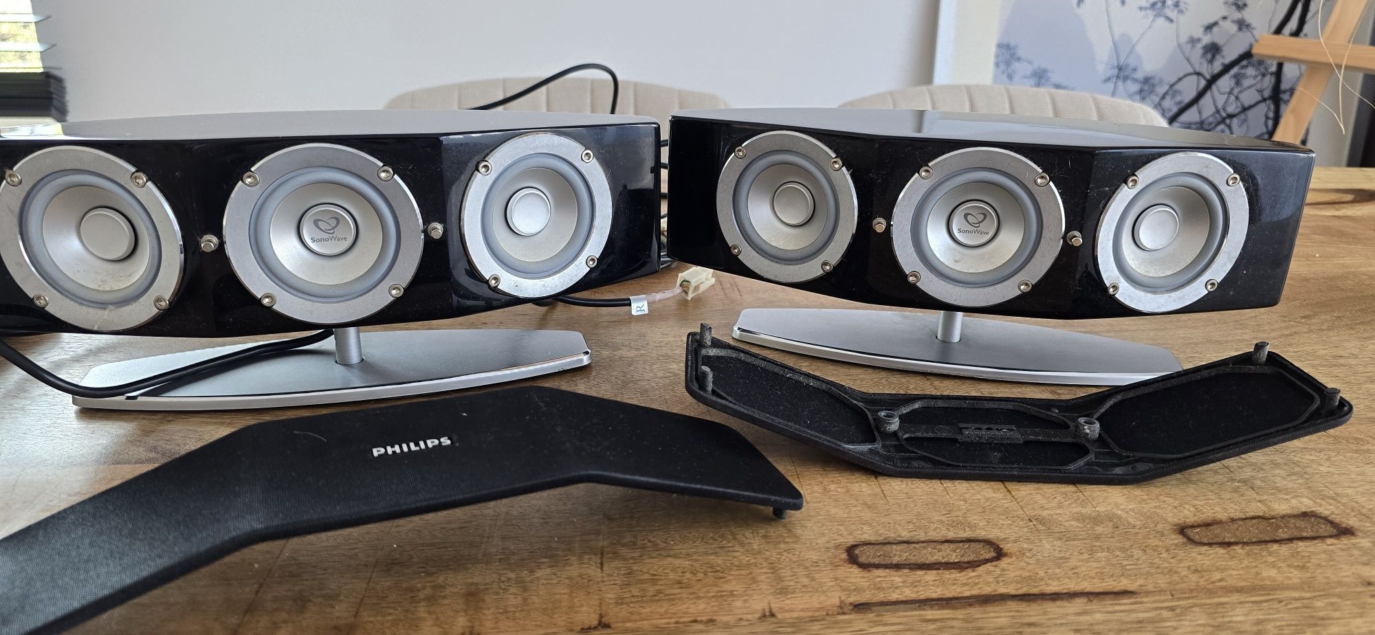 Głośniki trzydrożne firmy Philips