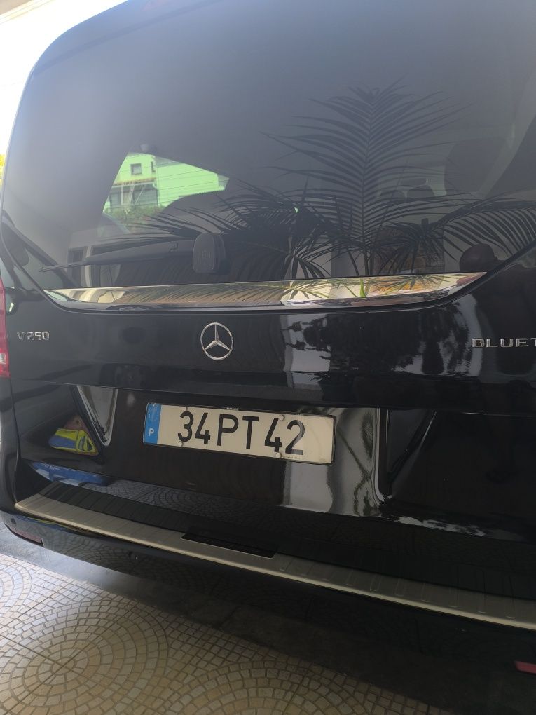 Mercedes V-Class250D