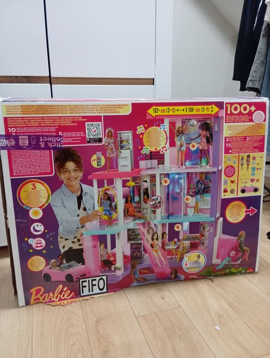 Domek Barbie Dreamhouse z samochodem i gratisami