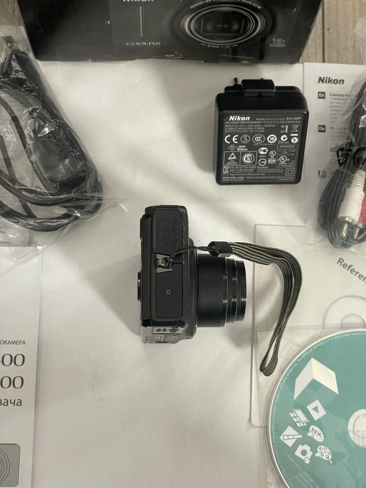 Nikon Coolpix S9300