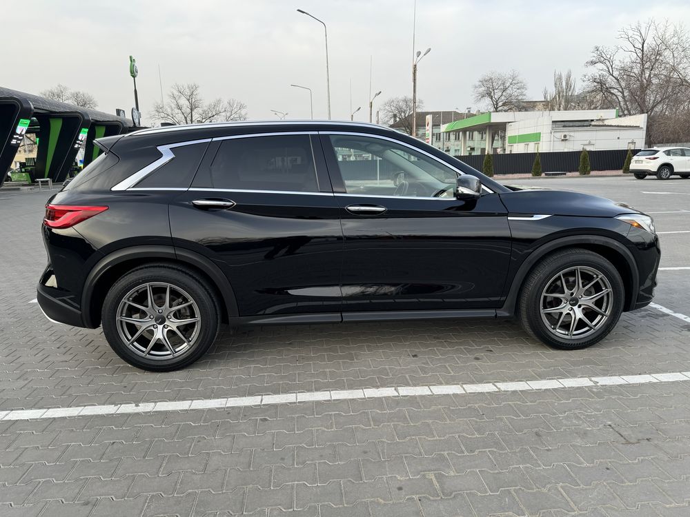 Продам Infinity QX50