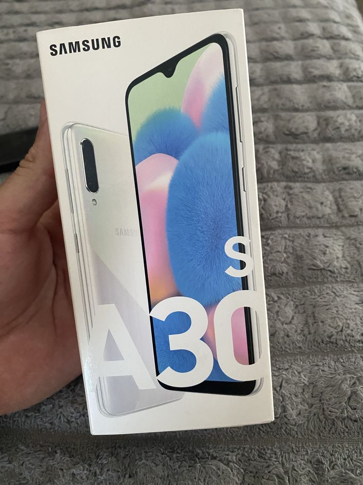 Samsung A30s в гарному стані