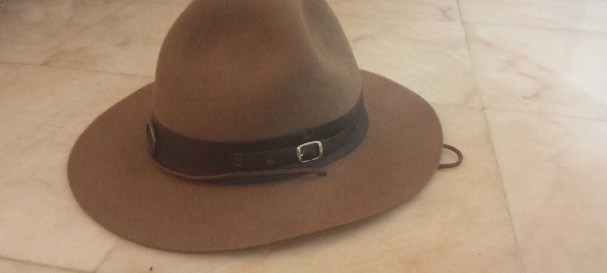 Chapéu escoteiro