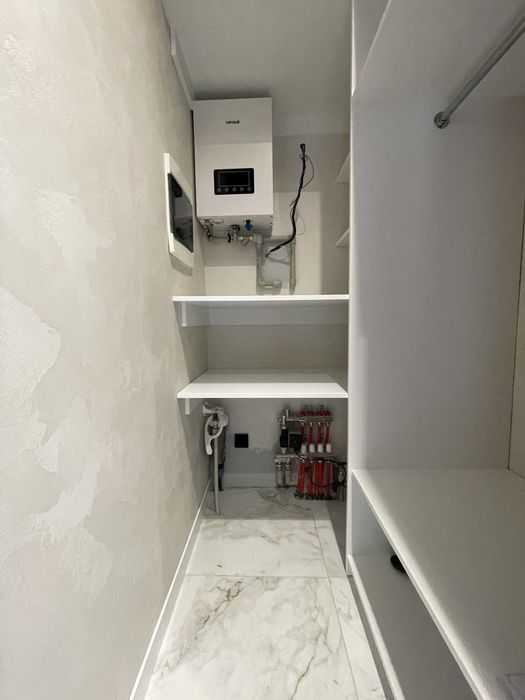 Продаж 1 пов. таунхауса з ділянкою в центрі Гостомеля