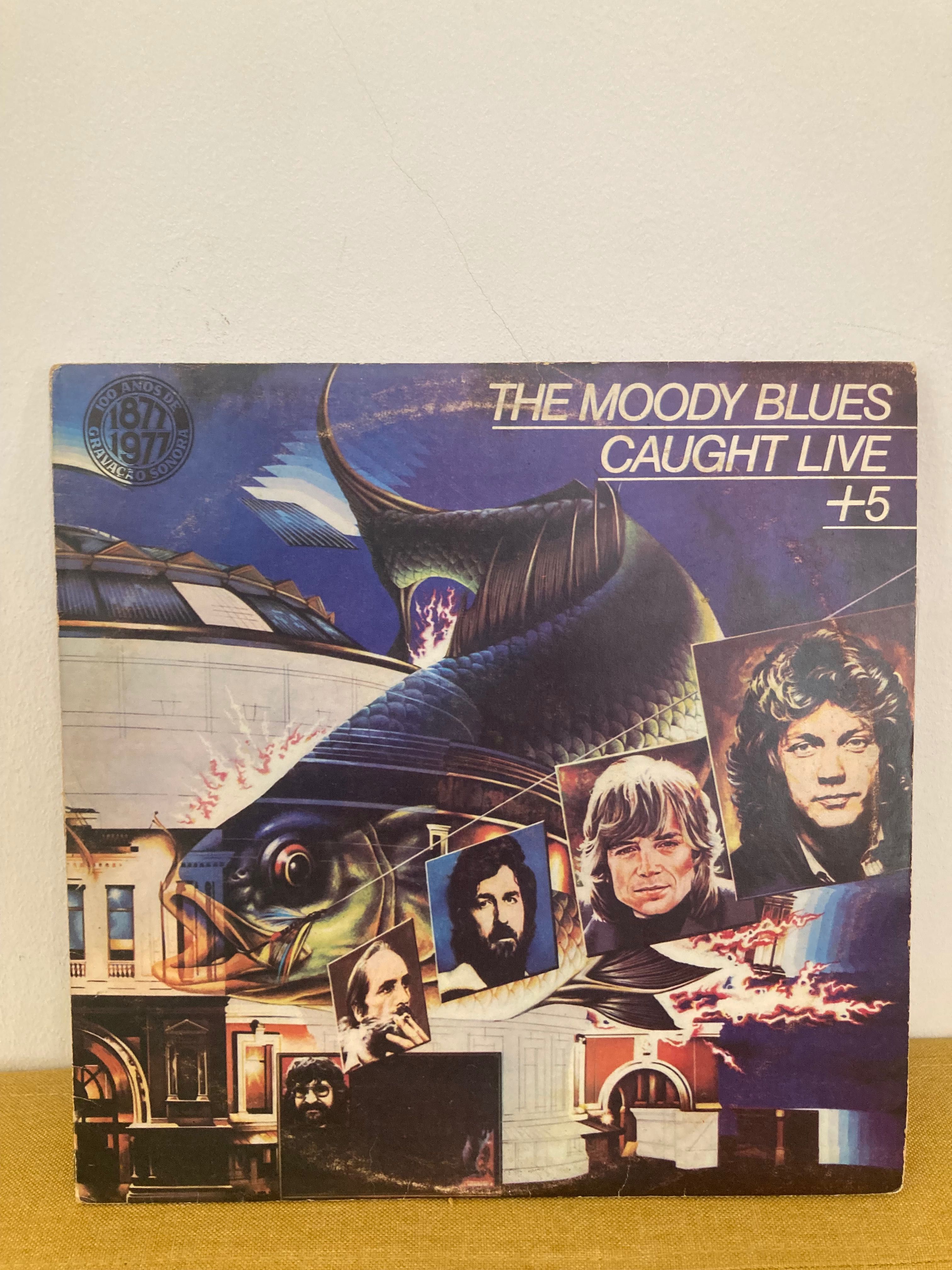 The Moody Blues — Caught Live + 5