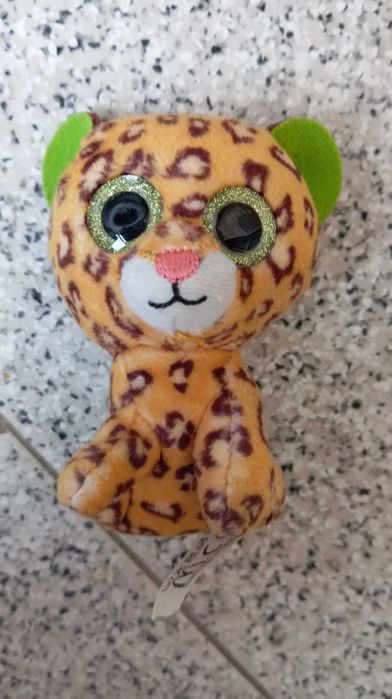 Vários peluches 2 euros cada