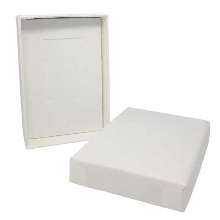 Białe pudełeczko na biżuterię - prezentowe na prezent