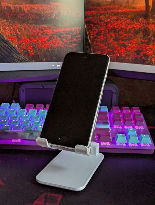 iPhone SE 2022 128GB Starlight