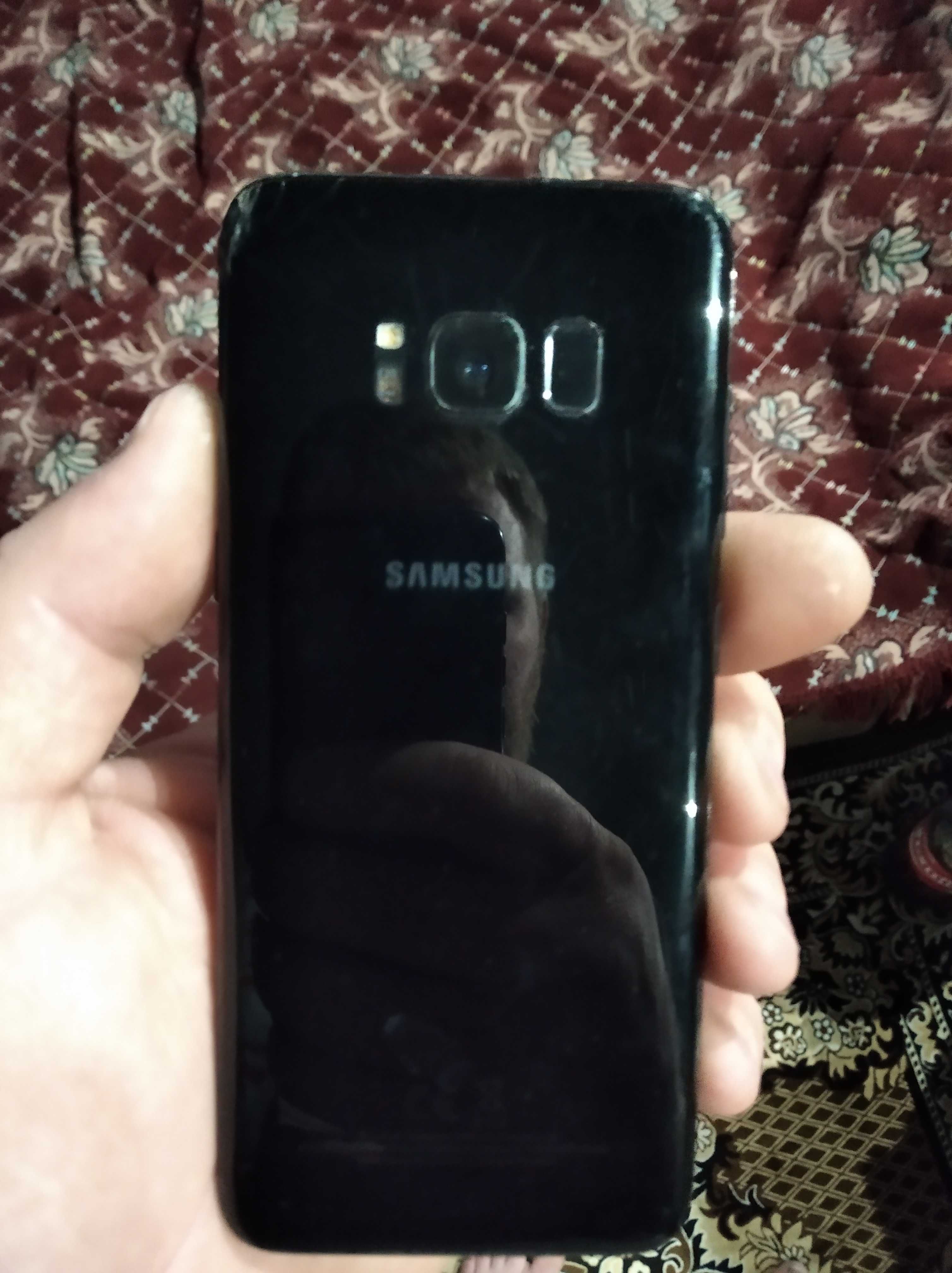 Продам Samsung galaxy s8 оригінал
